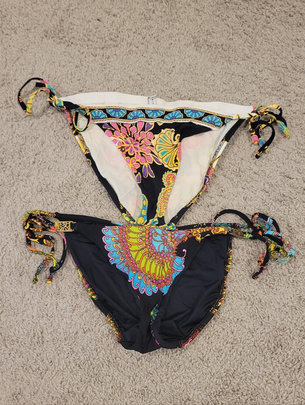 Trina Turk Bikini Bottoms Size 6